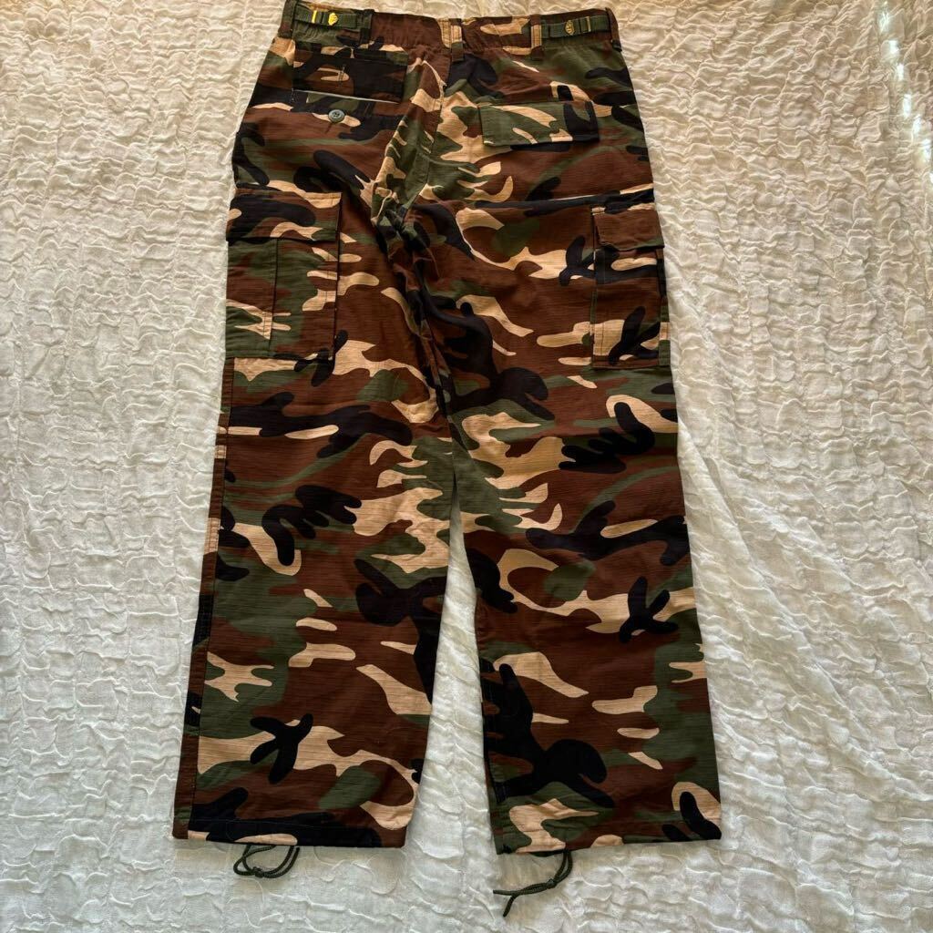 【未使用保管品】カモフラ　迷彩柄　ミリタリーパンツ　カーゴパンツ　アーミーパンツ　カーキ系　　　★1000