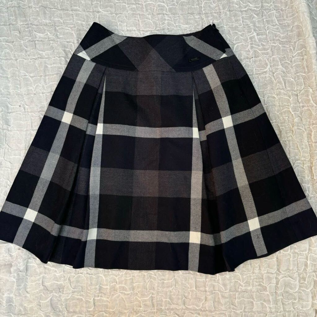 BLUE LABEL CRESTBRIDGE　ブルーレーベルクレストブリッジ　ノバチェック?。疵钉悉ˉ抓戛`ツ スカート　ネイビー　36 ★1000