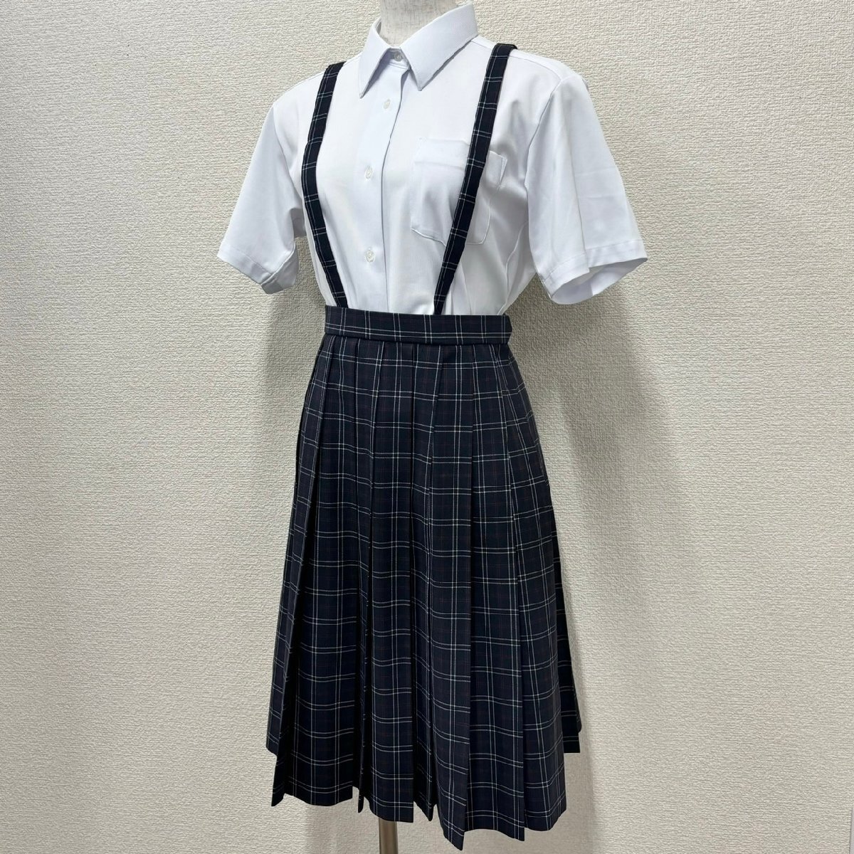 K9/T(中古)栃木県 宇都宮市立星が丘中学校 女子制服2点 /吊り K9/T(中古)栃木県 宇都宮市立星が丘中学校 女子制服2点 /吊り