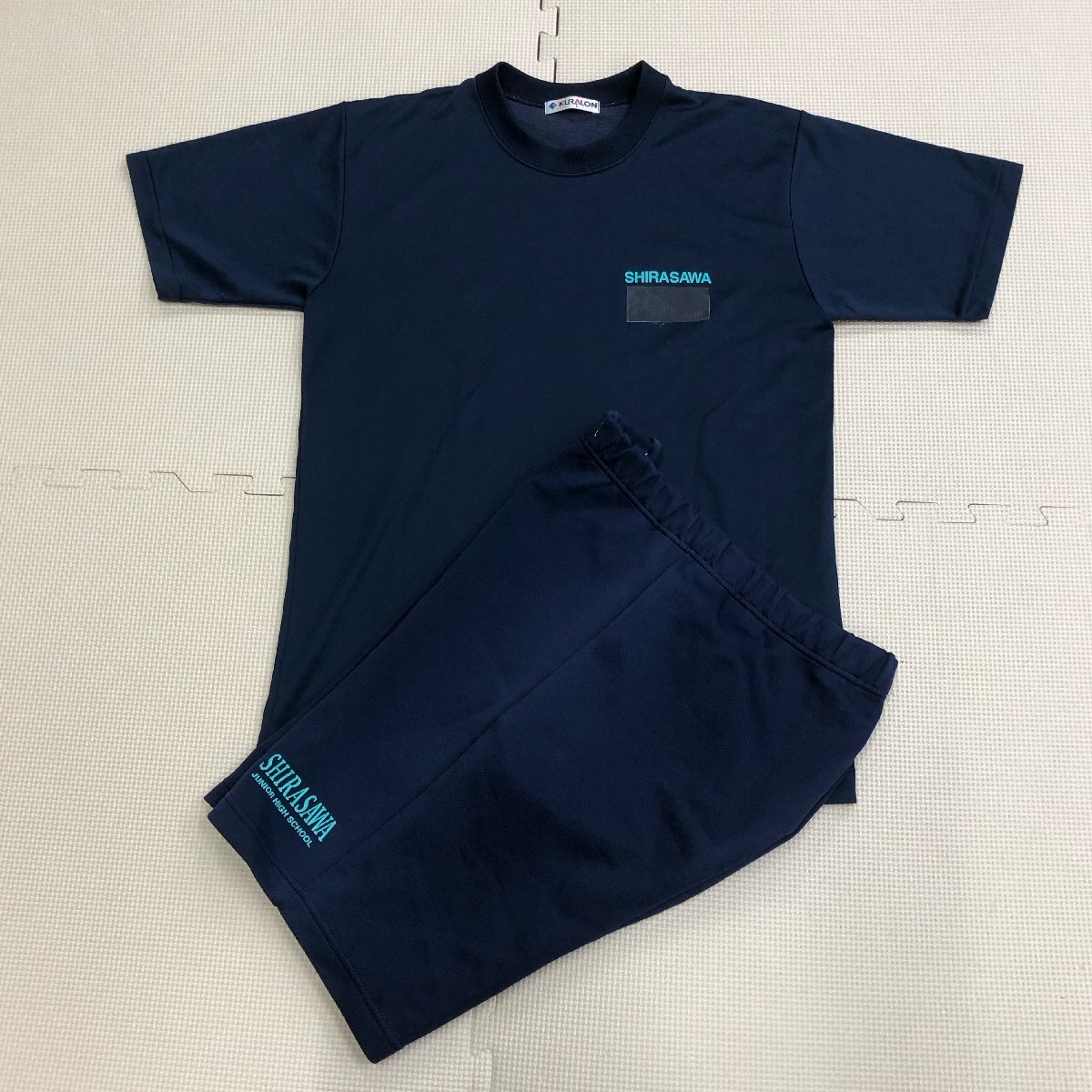 M1023/Y(中古)福島県 白沢中学校 [体操着 2点] [半袖：L/着丈：約67cm] [ハーフパンツ：L程度/全長：約46cm] 男女不明/ジャージ