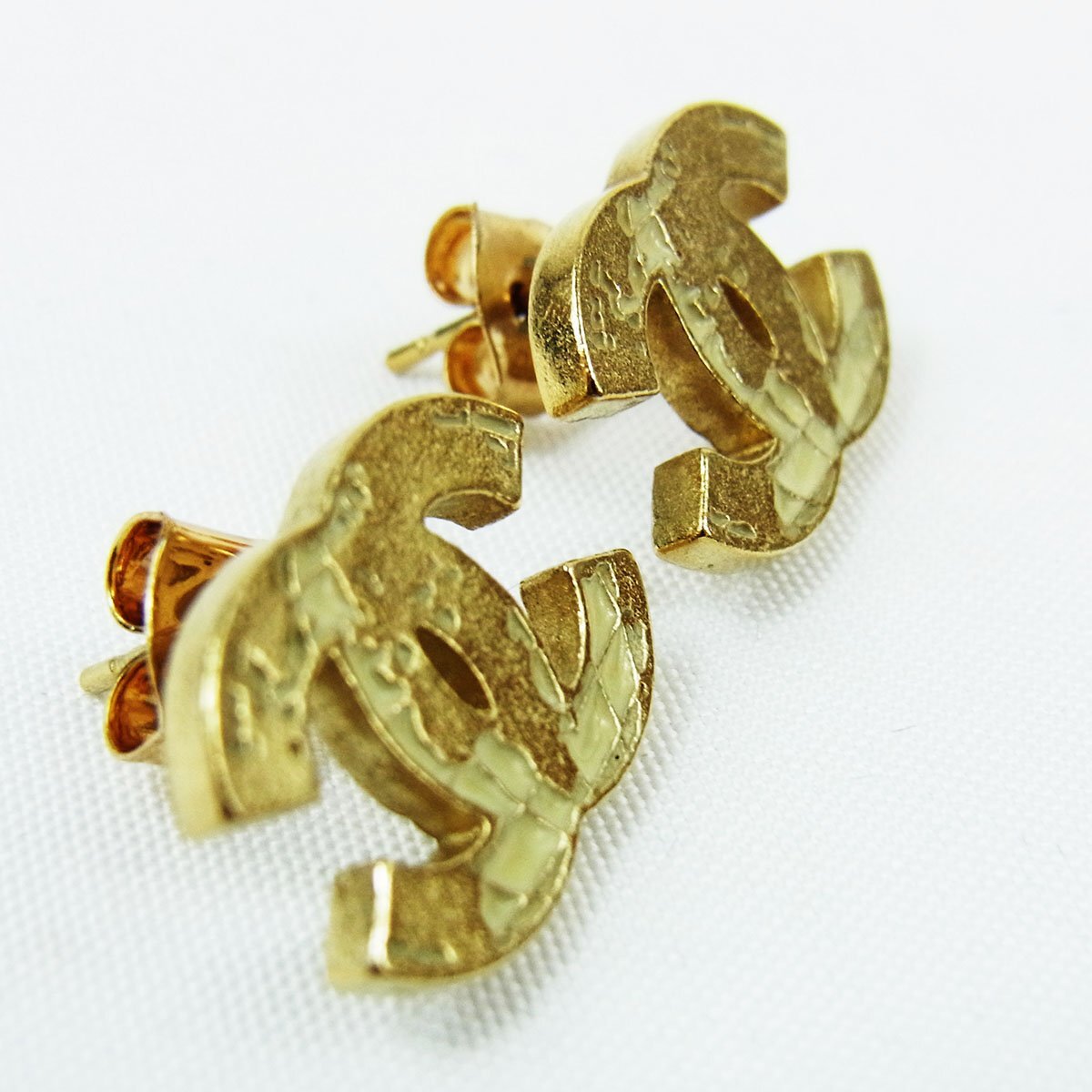 シャネル ココマーク ピアス 地球儀モチーフ ゴールド 13K 縦幅:約11.1mm 約3.2g CHANEL ■