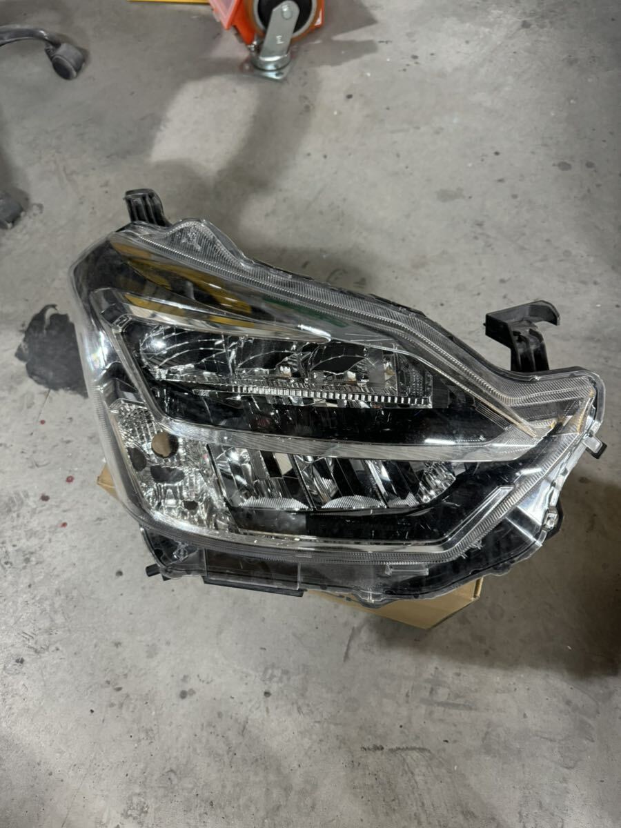 LA360S ミライース 左ヘッドランプユニット LA360S ミライース 左ヘッドランプユニット