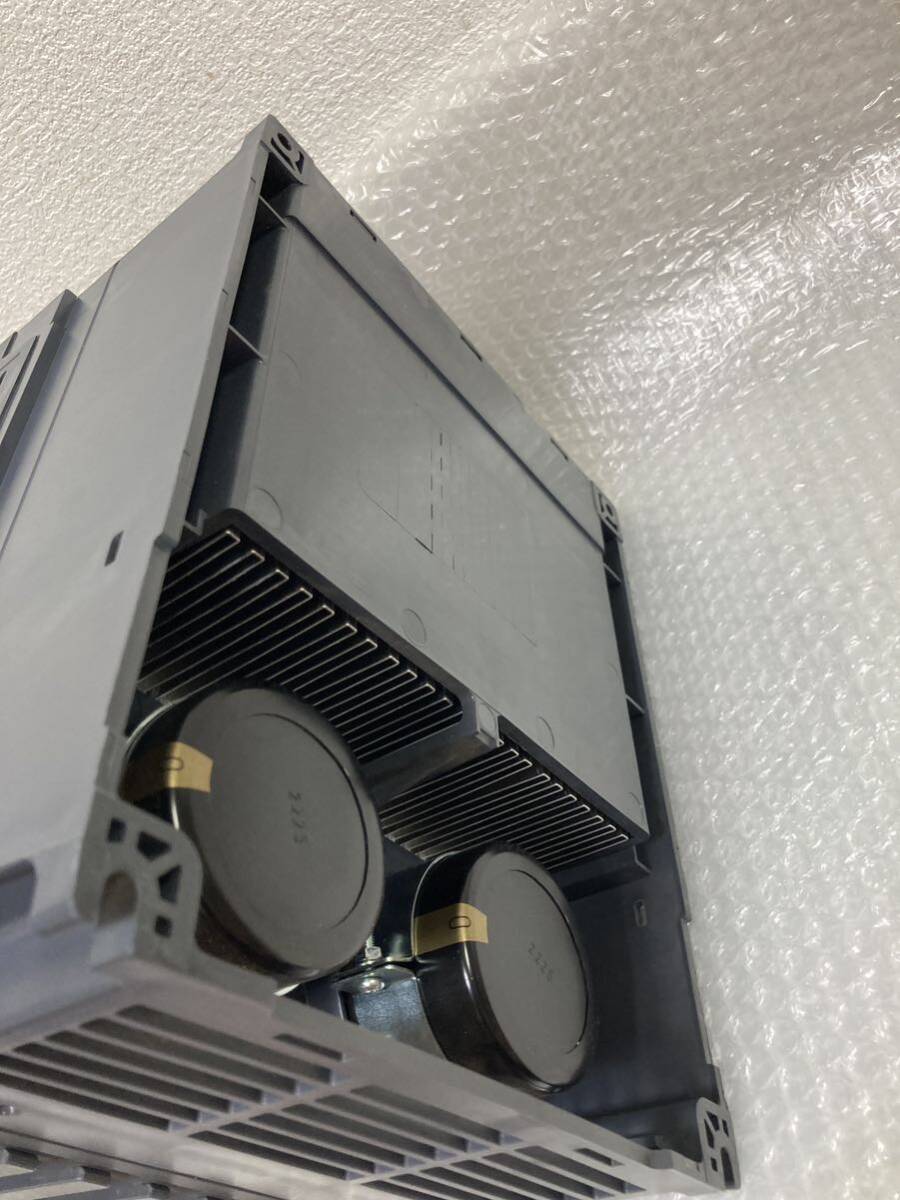 新品無箱未使用2022年製MITSUMISHI三菱インバータFR-D720-11K 新品無箱未使用2022年製MITSUMISHI三菱インバータFR-D720-11K