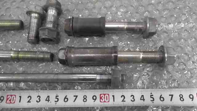 VTR250 MC33-1001xxx. двигатель вешалка *1727314275 б/у 