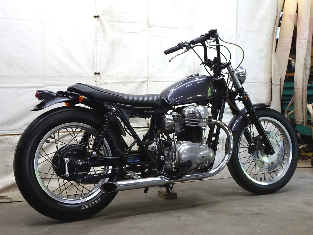 ☆KAWASAKI☆ W650 カスタム多数 チョッパースタイル TRタンク ☆KAWASAKI☆ W650 カスタム多数 チョッパースタイル TRタンク
