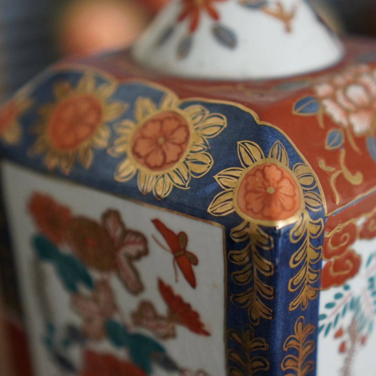 SNT573 蔵出し品 古伊万里 金襴手 角徳利 時代物 Yahoo!オークション - SNT573 蔵出し品 古伊万里 金襴手 角徳利
