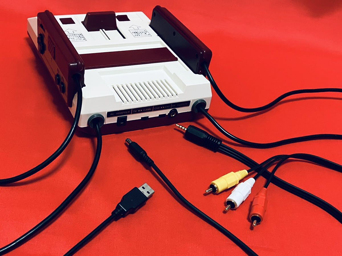 AV仕様ファミコン USB電源 LED Hi-Fiステレオ 縦縞ノイズ低減 4極AV仕様 ファミコン USB電源/高音質パワーアンプIC搭載Hi-Fi