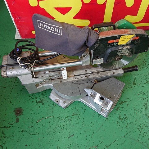 【中古現状品】日立工機　HITACHI　型式不明　卓上スライド丸のこ