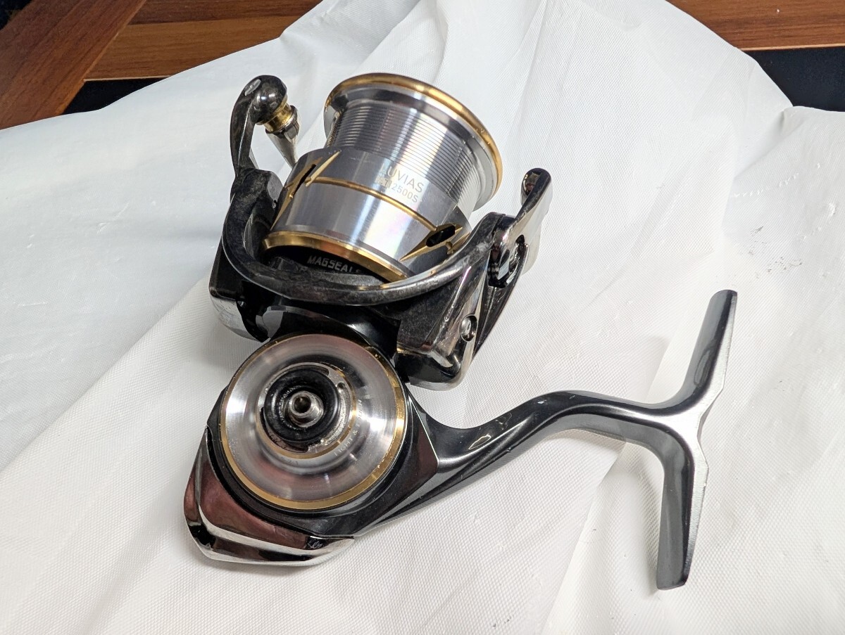 未使用 ダイワ 20ルビアス LT2500S-DH 本体 初期ロット 日本製 ⑥|スピニングリール 未使用 ダイワ 20ルビアス LT2500S-DH 本体 初期ロット 日本製 ⑥|スピニングリール