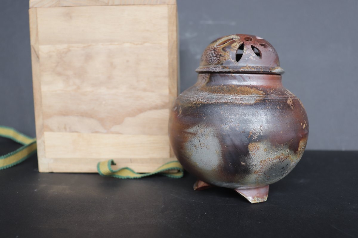 【１円スタート】　備前焼　作家品　在銘あり　備前窯変菊花透香ｃｍ炉　箱付　香道具　美品　古美術　骨董品　高約12.8