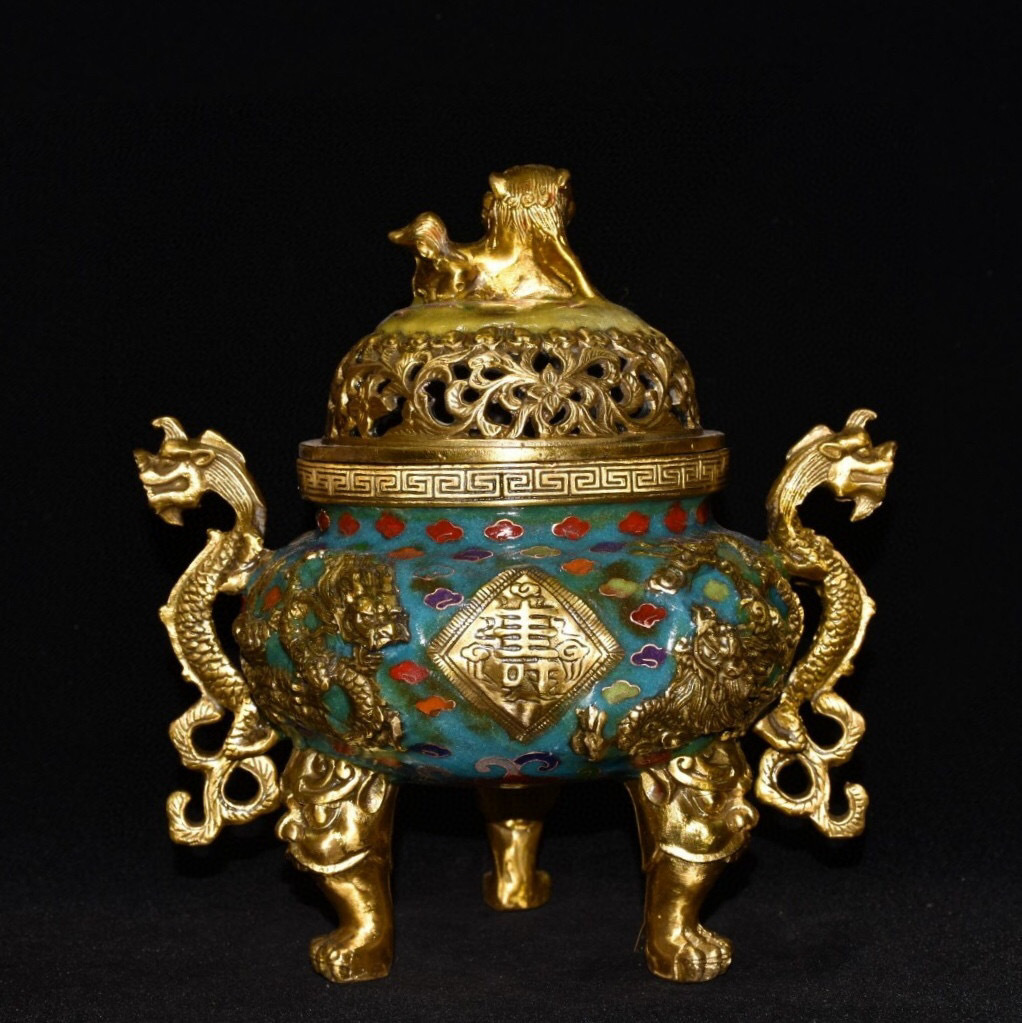 超珍館蔵】銅製 塗金 景泰藍 琺瑯彩 雙龍耳 福寿三足熏 超珍館蔵】銅製 塗金 景泰藍 琺瑯彩 雙龍耳 福寿三足熏
