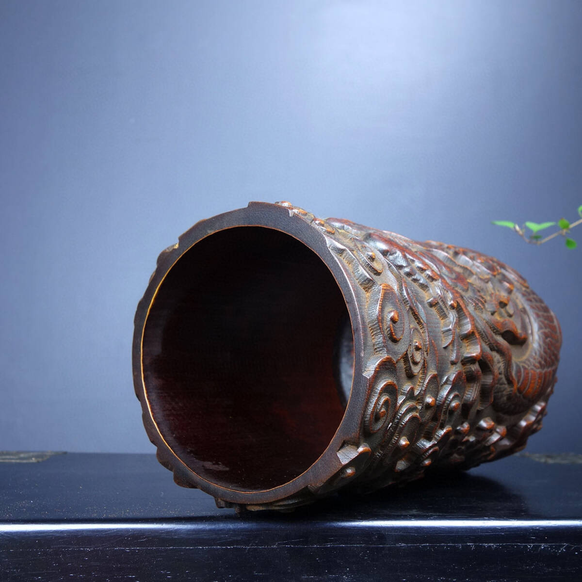 超珍館蔵】竹材細密彫 龍行天下紋 筆筒 置物 古賞物 古美術品 超珍館蔵】竹材細密彫 龍行天下紋 筆筒 置物 古賞物 古美術品