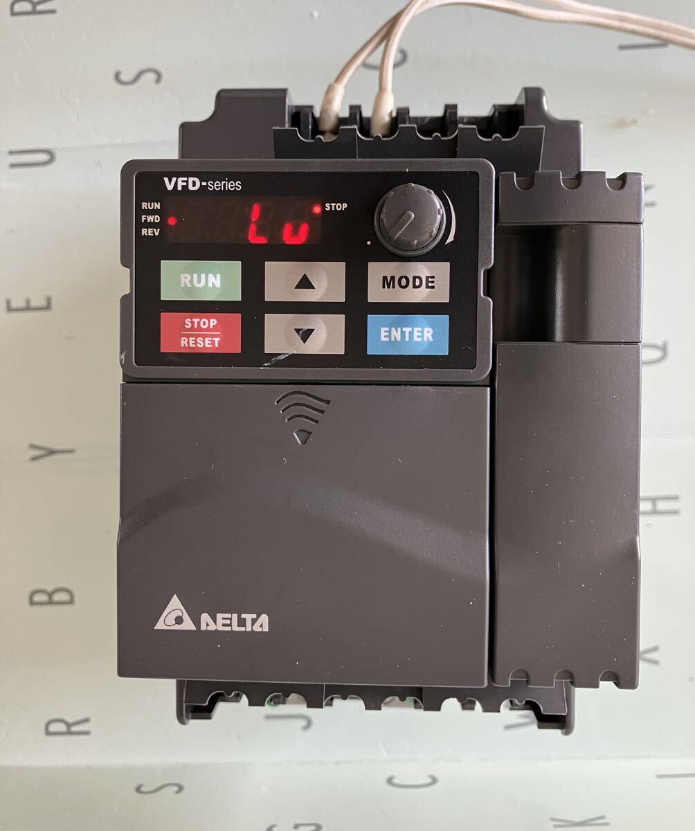 通電確認済 DELTA VFD022E23A モータドライブ