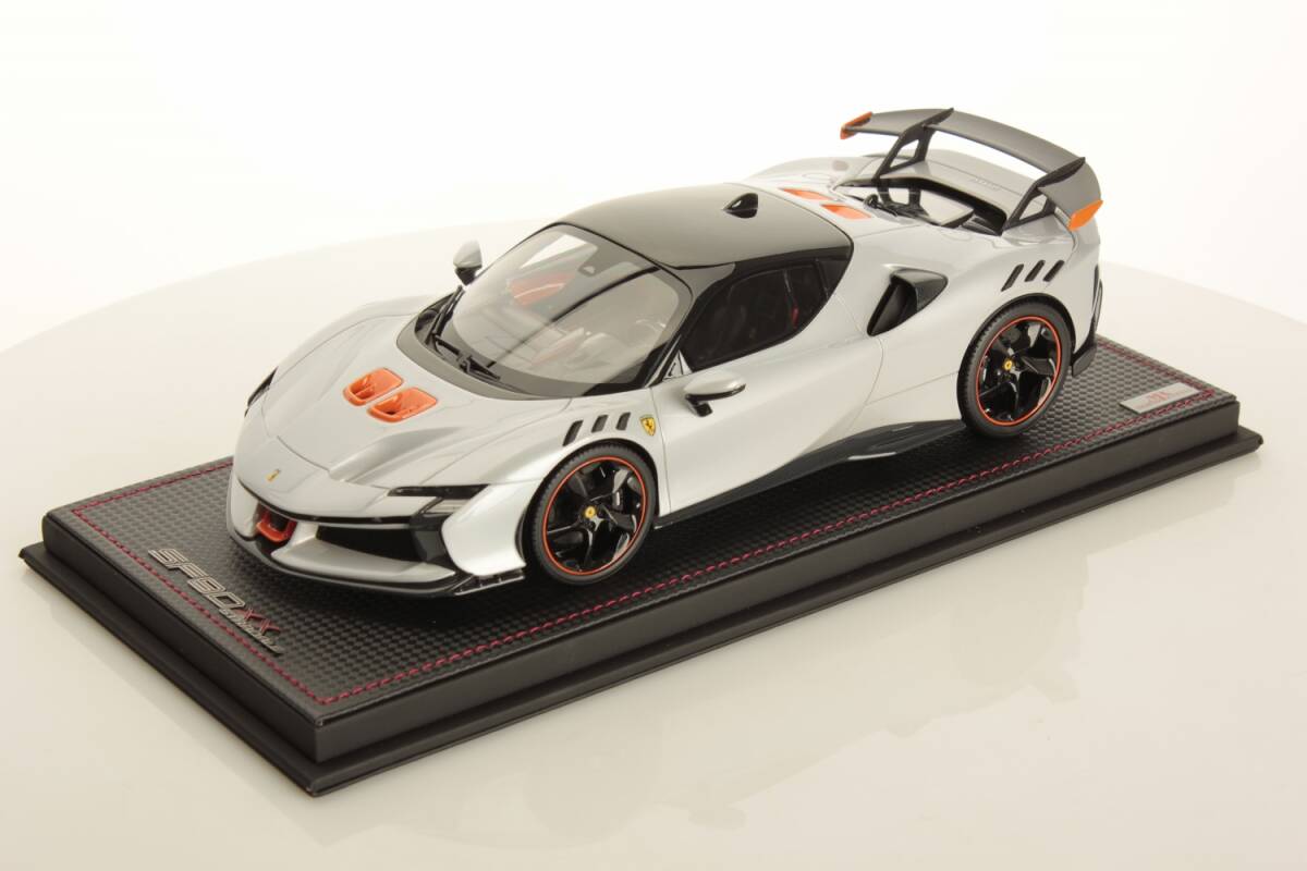 MR collection 1/18 フェラーリ SF90 XX ストラダーレ 149台限定 Ferrari SF90 XX Stradale Bianco Artico FE041A