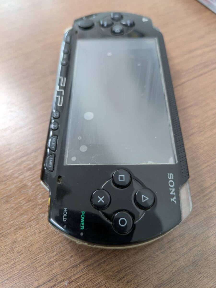 C 1000円スタート PSP本体 & ソフト8本 おまとめ 三国無双 C 1000円スタート PSP本体 & ソフト8本 おまとめ 三国無双