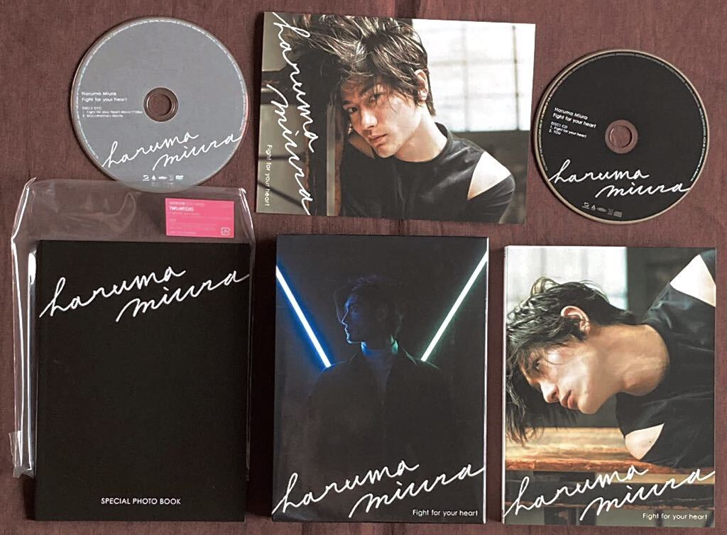 三浦春馬/初回限定盤/CD/DVD/2枚組/40ページ写真集/FIGHT FOR YOUR HEART/ドキュメンタリー映像/TWO WEEKS主題歌/岡島かな多/CD＋DVD/2019