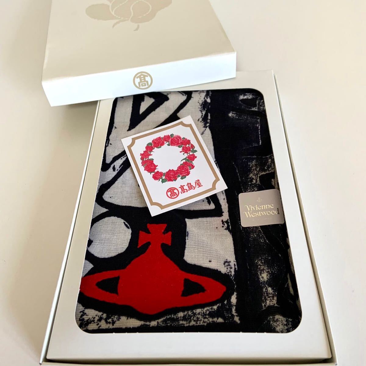 未使用 vivienne westwood ヴィヴィアンウエストウッド 大判 未使用 vivienne westwood ヴィヴィアンウエストウッド 大判