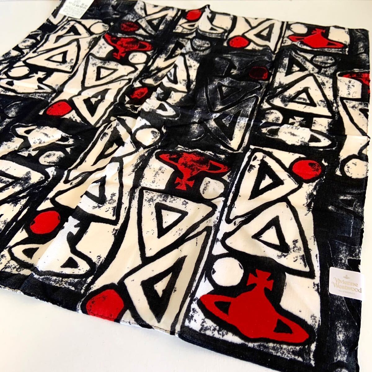 未使用 vivienne westwood ヴィヴィアンウエストウッド 大判 未使用 vivienne westwood ヴィヴィアンウエストウッド 大判