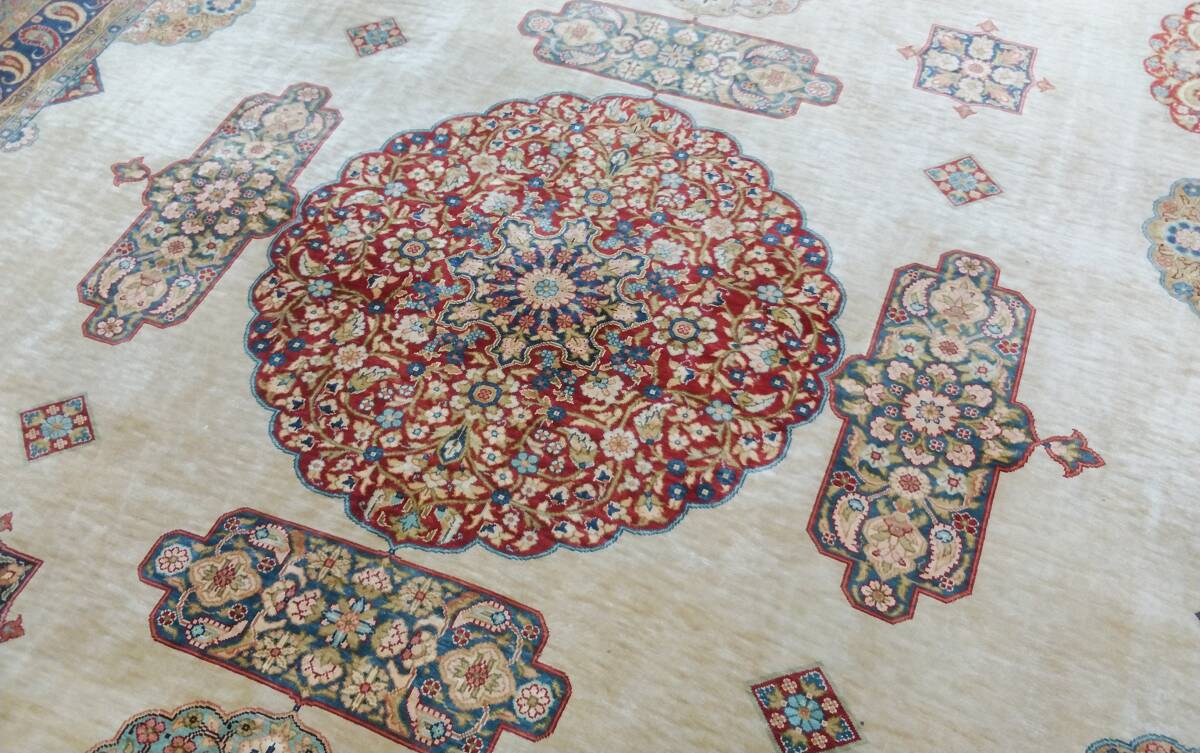 超絶希少品】最高峰 トルコ絨毯 ヘレケ シルク OZIPEK 超絶希少品】最高峰 トルコ絨毯 ヘレケ シルク OZIPEK