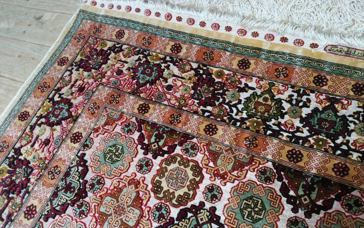 トルコ絨毯 ヘレケ シルク オズペック工房 OZIPEK オールド 銀糸 トルコ絨毯 ヘレケ シルク オズペック工房 OZIPEK オールド 銀糸
