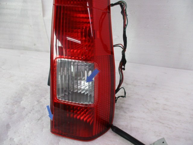 CR-V RD5 右 テールランプ/STANLEY P1784 中古品[H000-TL1347]