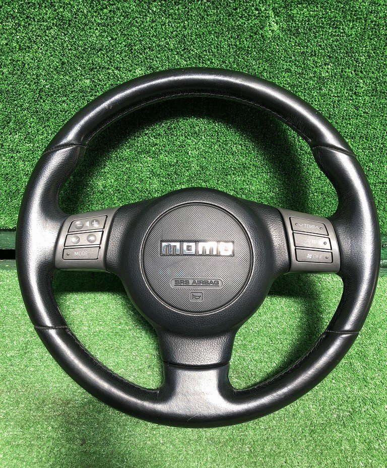 ☆ムーヴ　L175S　MOMO　ステアリング　ハンドル　擦れ有り　現状品　送料サイズ【B】