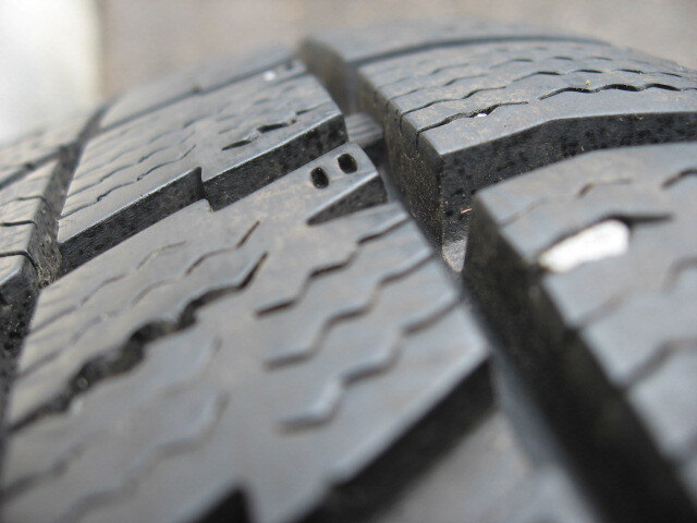 2021年製 深溝 グッドイヤー アイスナビ8 155/65R14 2本(中古品 2021年製 深溝 グッドイヤー アイスナビ8 155/65R14 2本(中古品