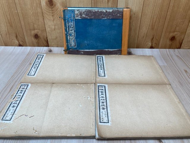 15455円 玲瓏雪月山房百梅図 1帙4冊 光緒 明治 拓本 中国 画譜 15455円 玲瓏雪月山房百梅図 1帙4冊 光緒 明治 拓本 中国 画譜