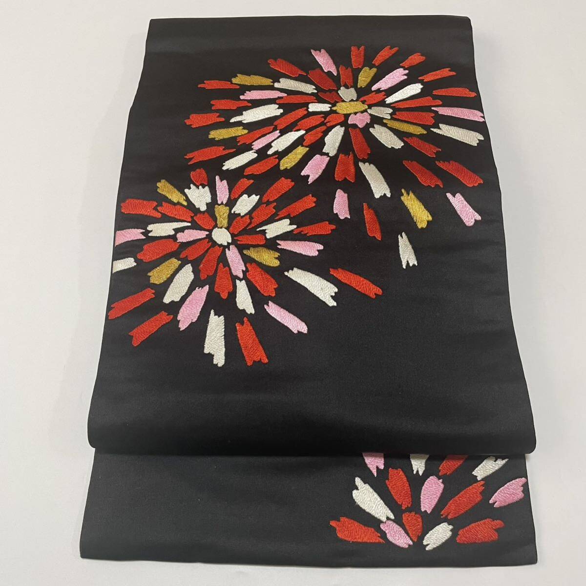 D642 アンティーク帯 名古屋帯 八寸 蘇州刺繍 金糸 花火 和装 D642 アンティーク帯 名古屋帯 八寸 蘇州刺繍 金糸 花火 和装