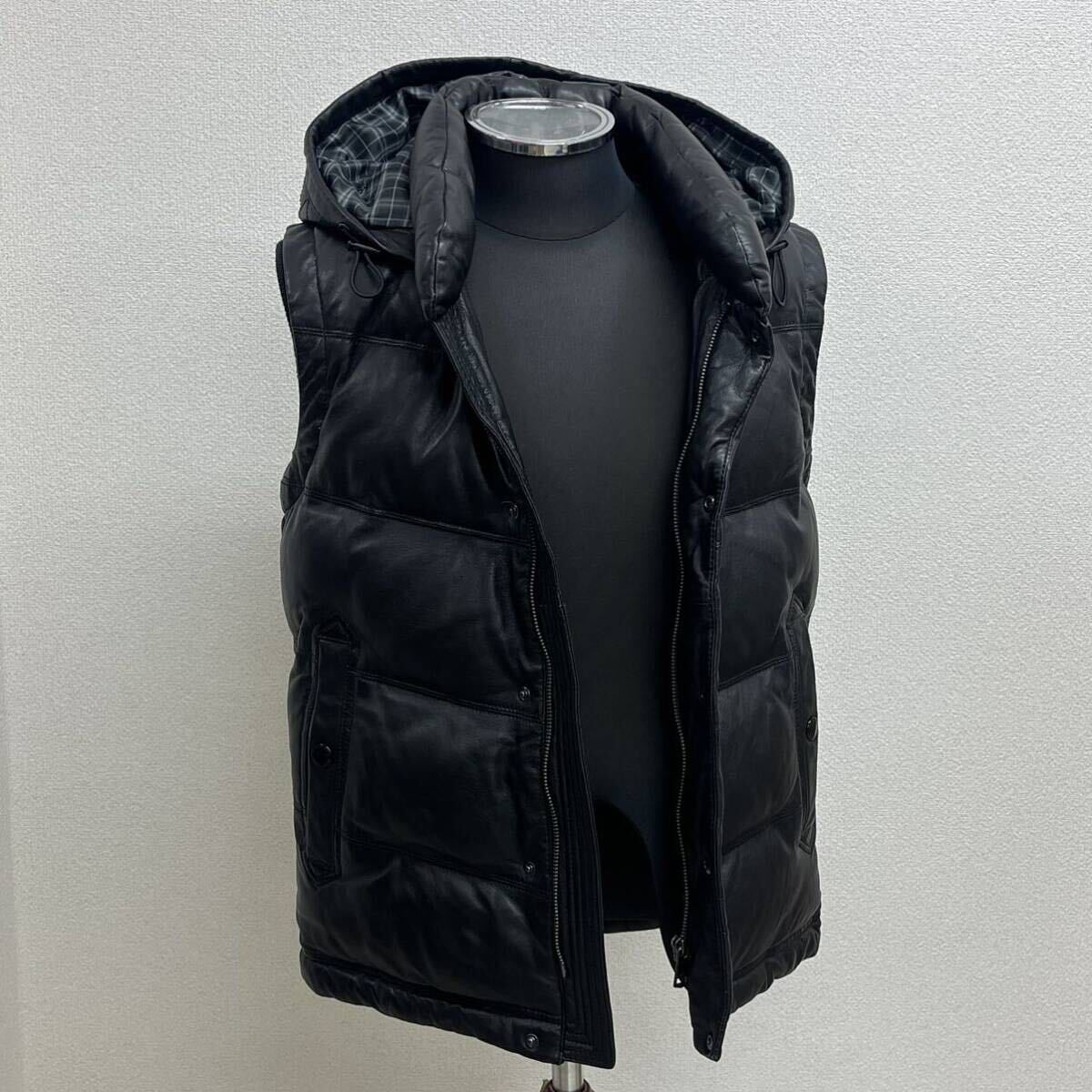Burberry BLACK LABEL バーバリー ダウンベスト レザー - ダウン Burberry BLACK LABEL バーバリー ダウンベスト レザー - ダウン