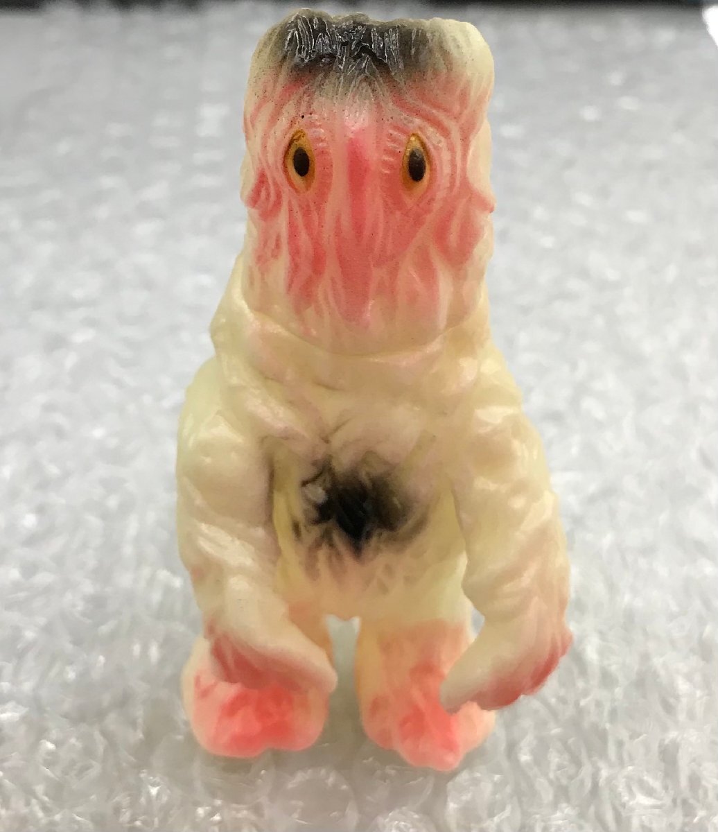 ブルマァクの「ヘドラ」最新作「レトロピンク」は超注目