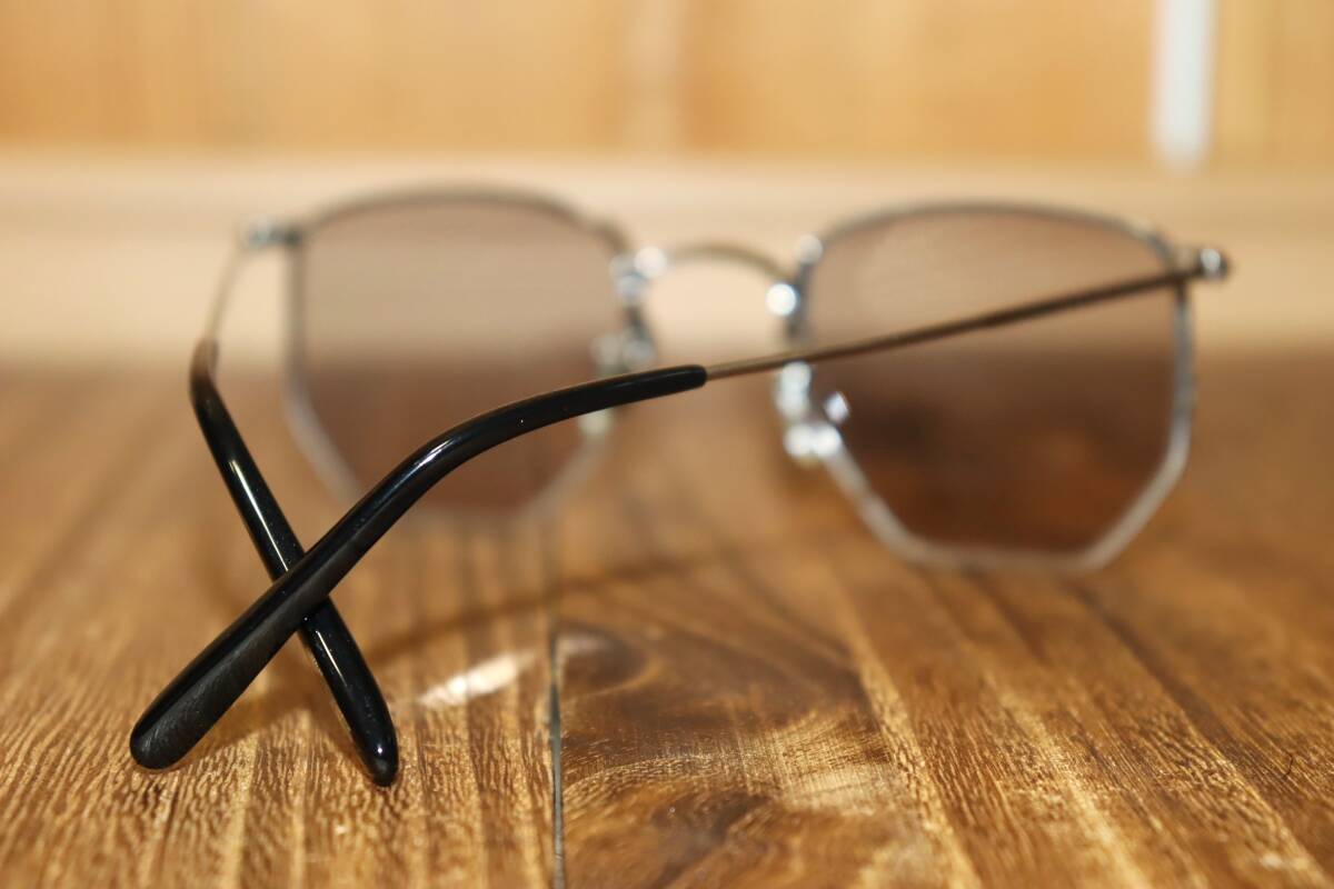 送料無料 即決【未使用】 OLIVER PEOPLES オクタゴン型 送料無料 即決【未使用】 OLIVER PEOPLES オクタゴン型