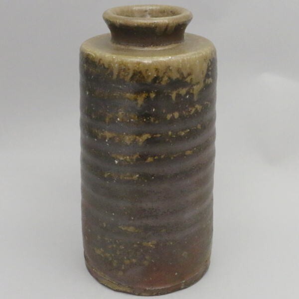 花器 茶道具 花入 置用 備前焼 肩衝 灰釉 伊勢崎兢作 備前焼き 花器 茶道具 花入 置用 備前焼 肩衝 灰釉 伊勢崎兢作 備前焼き