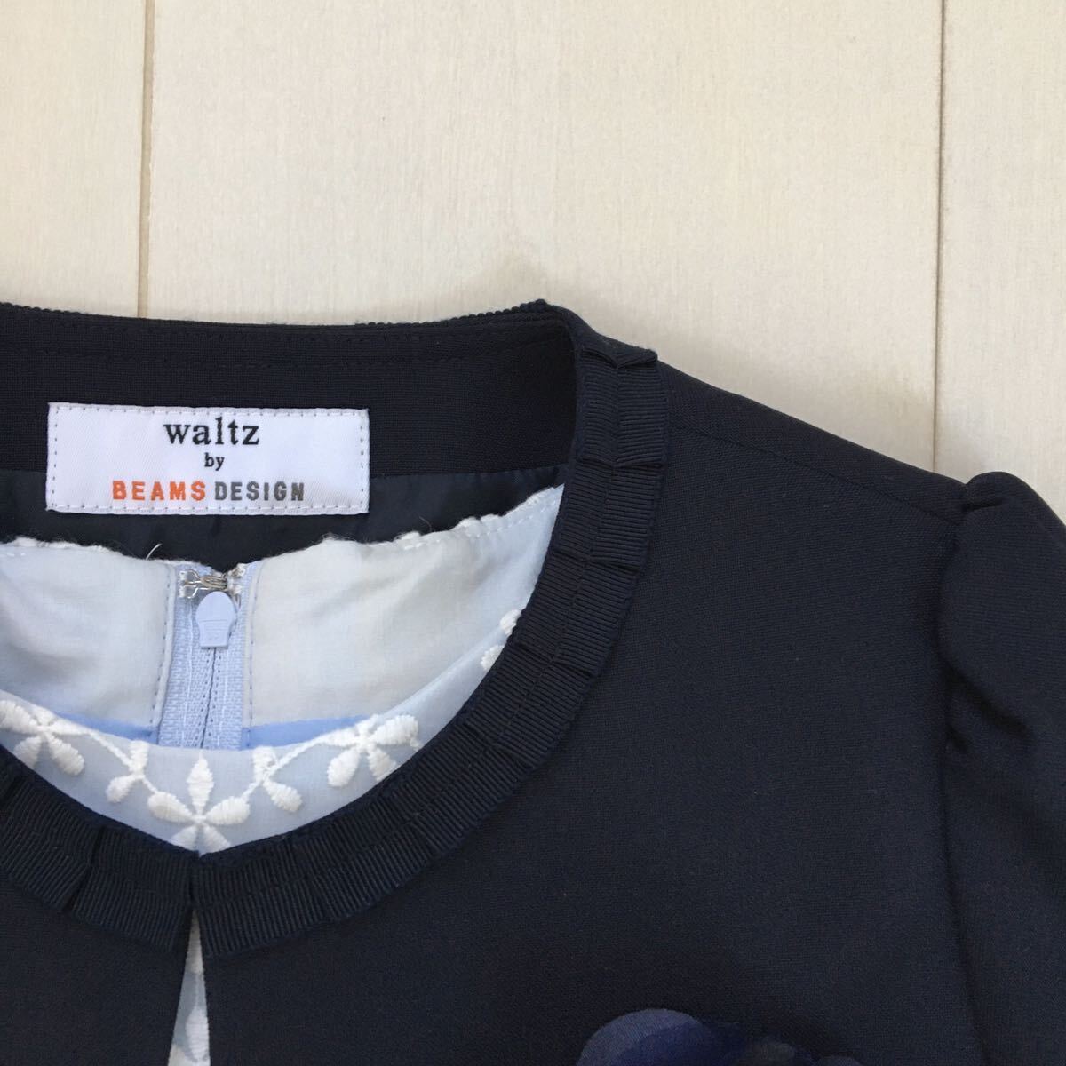 waltz by BEAMS DESIGN アンサンブルスーツ3点セット 120cm フォーマルワンピース 入学式 卒園式 七五三 結婚式 女の子 キッズ ビームス|Yahoo!フリマ(旧PayPayフリマ) waltz by BEAMS DESIGN アンサンブルスーツ3点セット 120cm フォーマルワンピース 入学式 卒園式 七五三 結婚式 女の子 キッズ ビームス|Yahoo!フリマ(旧PayPayフリマ)