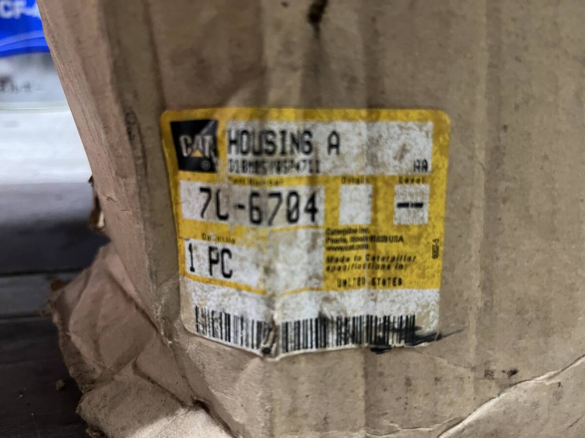 30000円 新品_キャタピラーCAT3208_ターボハウジング7C-6704 30000円 新品_キャタピラーCAT3208_ターボハウジング7C-6704