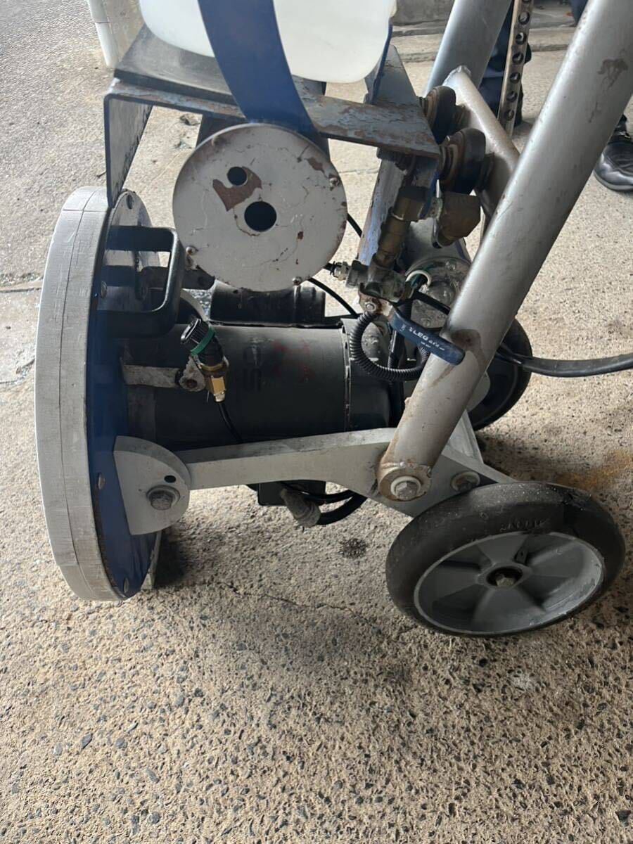 ORBOT spuray Borg 振動ポリッシャー カーペット洗浄機 ORBOT spuray Borg 振動ポリッシャー カーペット洗浄機