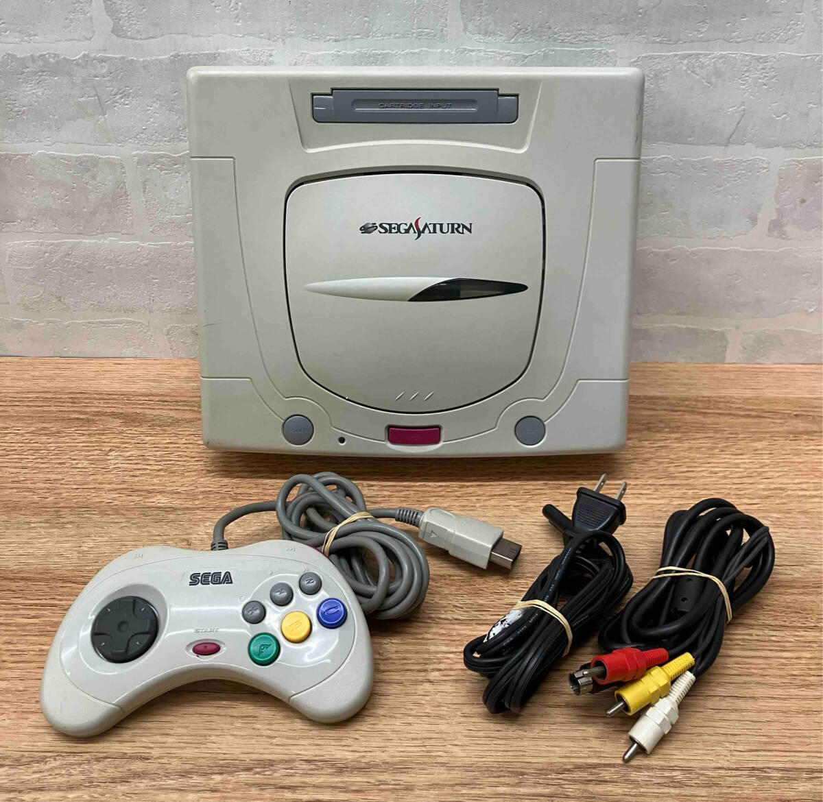 ジャンク ★SEGA セガサターン HST-3220 本体・コントローラー