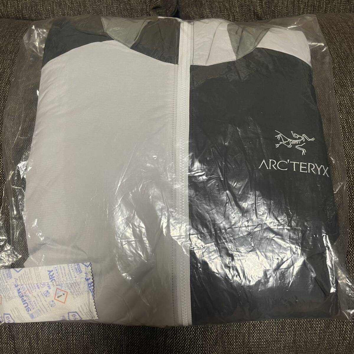 ARC'TERYX × BEAMS限定【Atom Hoody アトムフーディ】【Lサイズ ARC'TERYX × BEAMS限定【Atom Hoody アトムフーディ】【Lサイズ