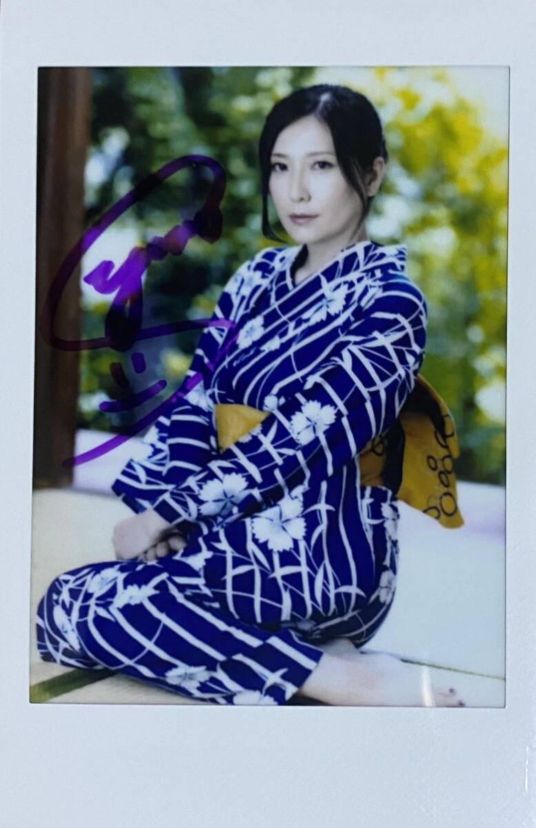 椎名ゆな 直筆サイン入りチェキ DVD reunion 特典(写真)|売買 椎名ゆな 直筆サイン入りチェキ DVD reunion 特典(写真)|売買