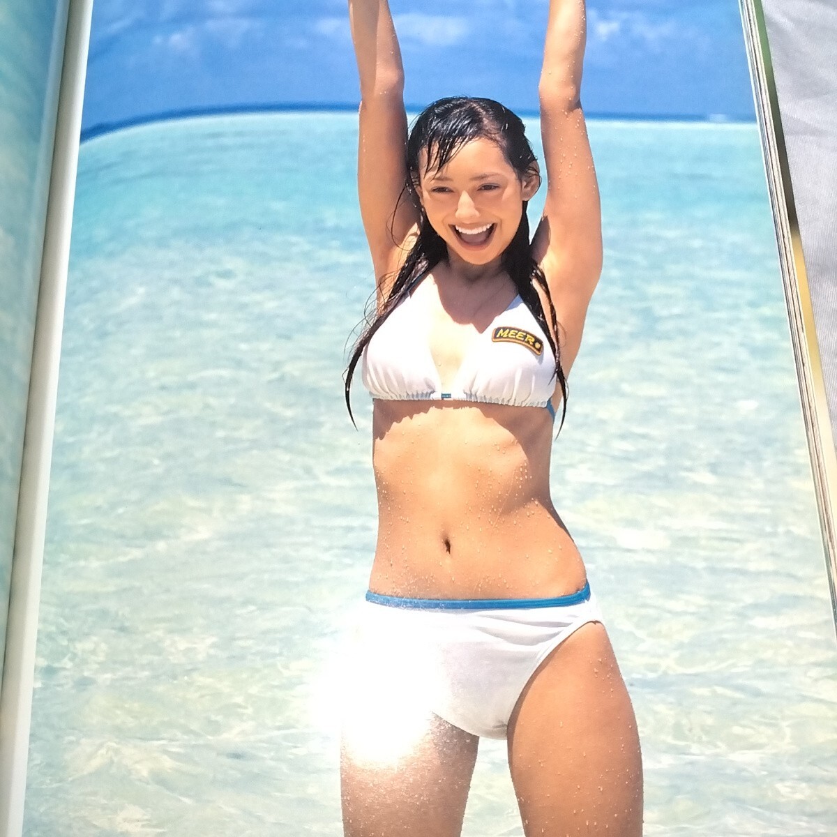 【14歳！スク水・ビキニショット満載！】有紗・水着写真集「14歳、素肌の有紗。」初版・帯びつき　2002年発売 p2094