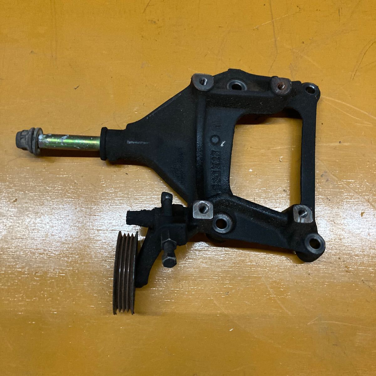 シビック civic EG6 エアコン コンプレッサー ブラケット