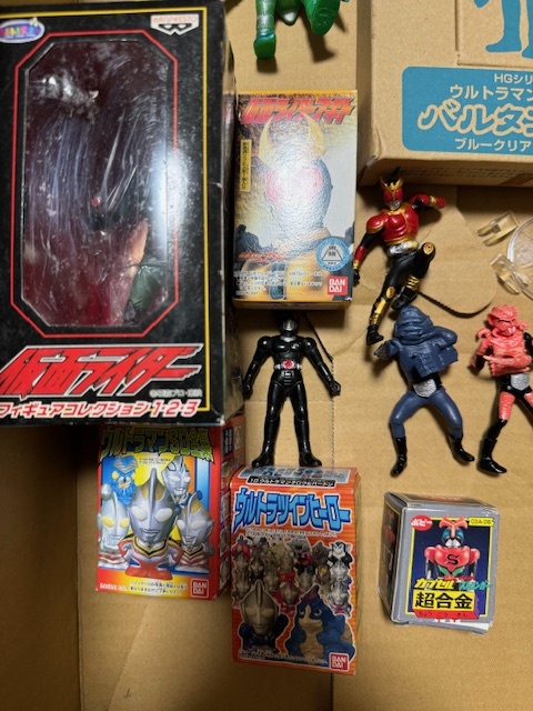 非売品　ウルトラ怪獣シリーズ　アソート箱　ソフビ　ウルトラマン Amazon.co.jp: ウルトラ怪獣シリーズ ソフビ フィギュア 店頭用