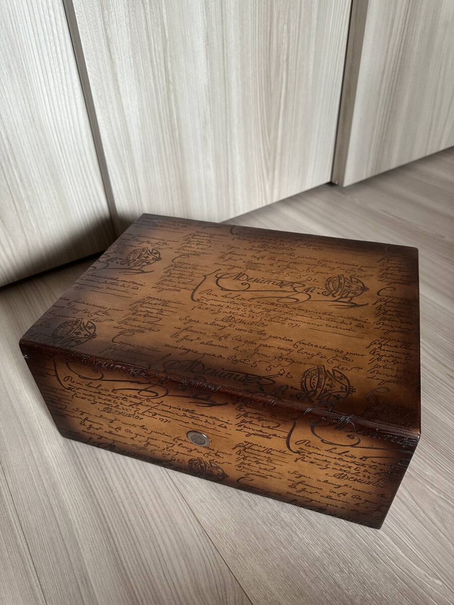 非売品 Berluti Scrit Patine Leather Box ベルルッティ 非売品 Berluti Scrit Patine Leather Box ベルルッティ