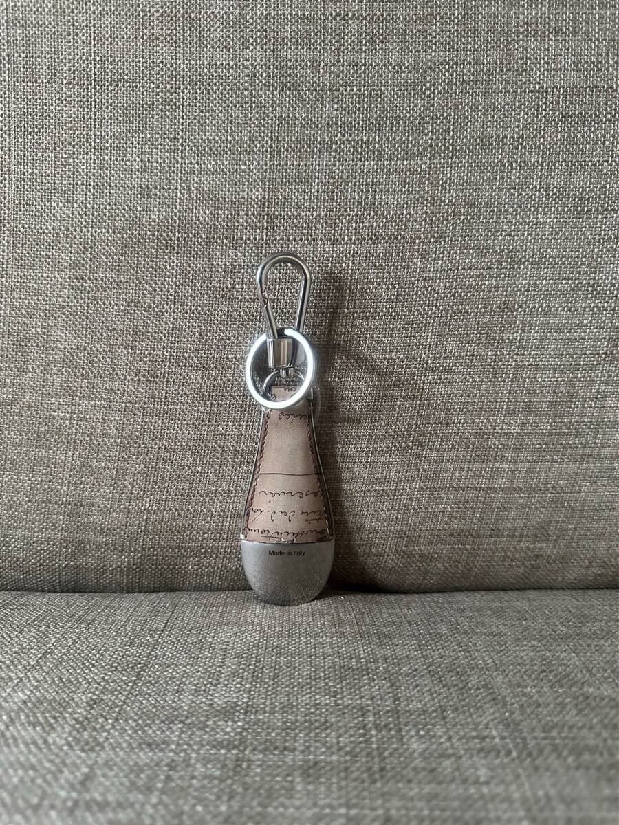 定価7 4万 Berluti Full Scrit Leather Shoehorn Key Ring 定価7 4万 Berluti Full Scrit Leather Shoehorn Key Ring