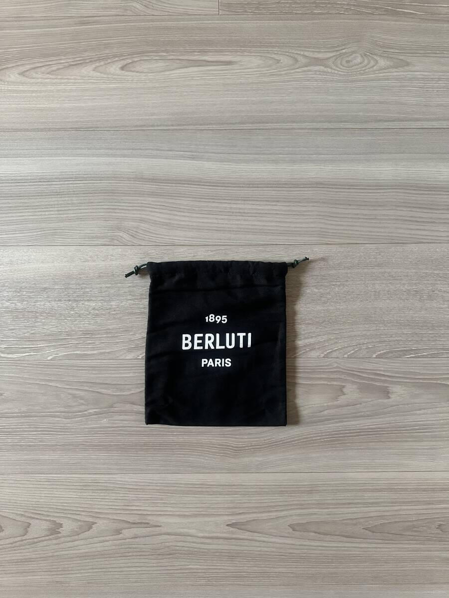 定価7 4万 Berluti Full Scrit Leather Shoehorn Key Ring 定価7 4万 Berluti Full Scrit Leather Shoehorn Key Ring