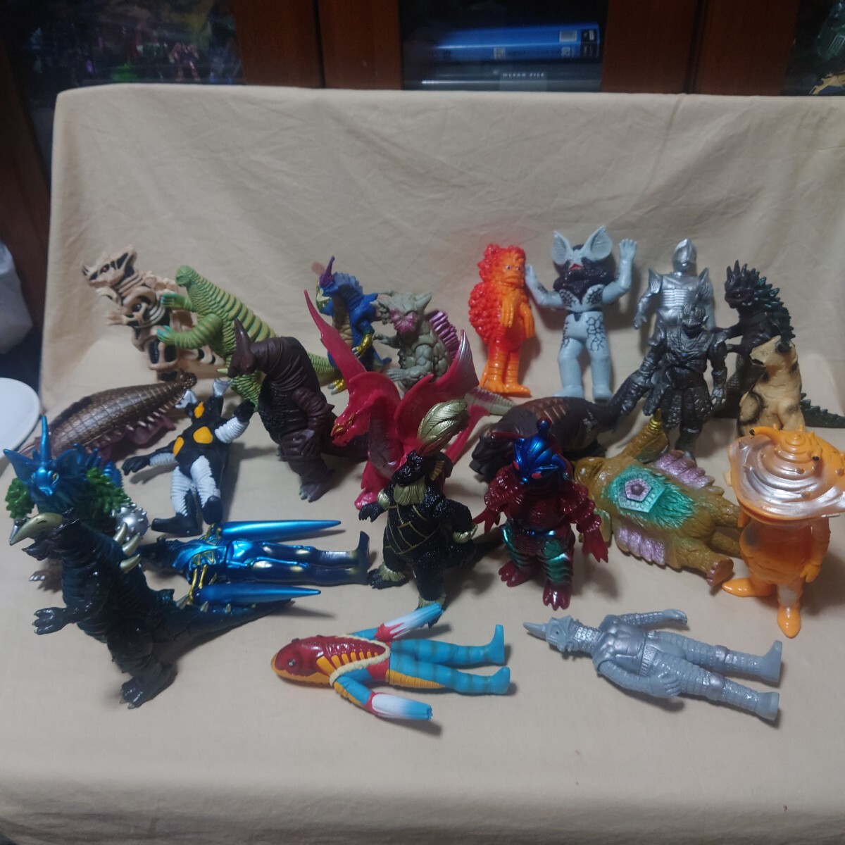 ソフビ まとめて ウルトラ怪獣シリーズ ウルトラマン フィギュア 怪獣 ウルトラ怪獣 ウルトラマンテイガ バルタン星人