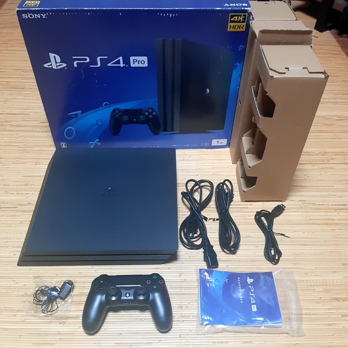すぐ遊べるセットPS4○消毒済み動作確認済み○保証あり○CUH すぐ遊べるセットPS4○消毒済み動作確認済み○保証あり○CUH