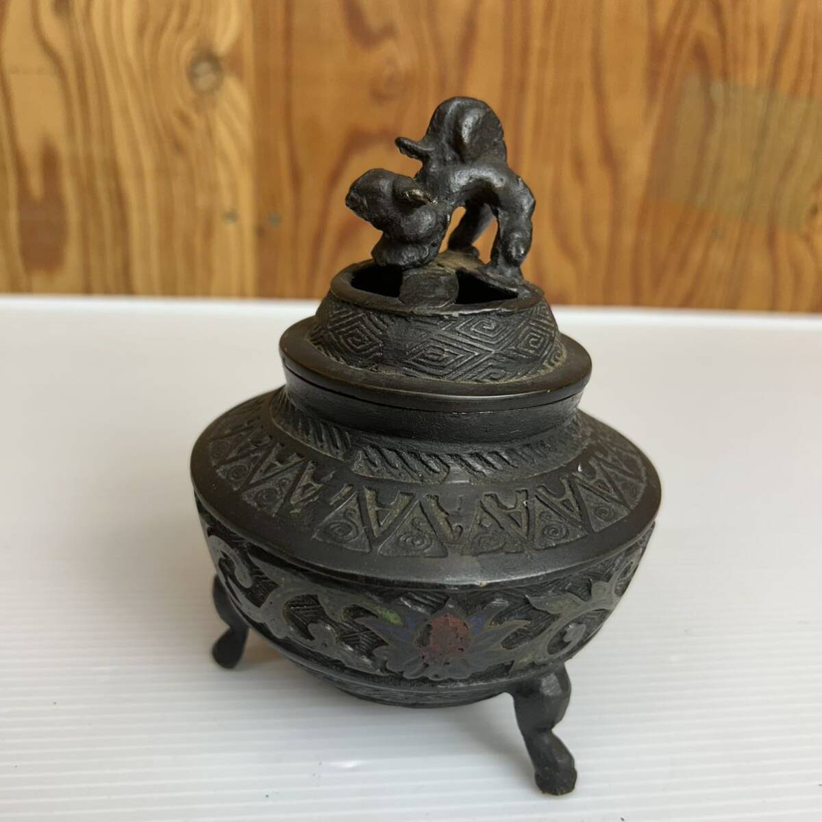 k0927621 鉄製 香炉 獅子 仏具 骨董 お香立て 香道具 オブジェ k0927621 鉄製 香炉 獅子 仏具 骨董 お香立て 香道具 オブジェ