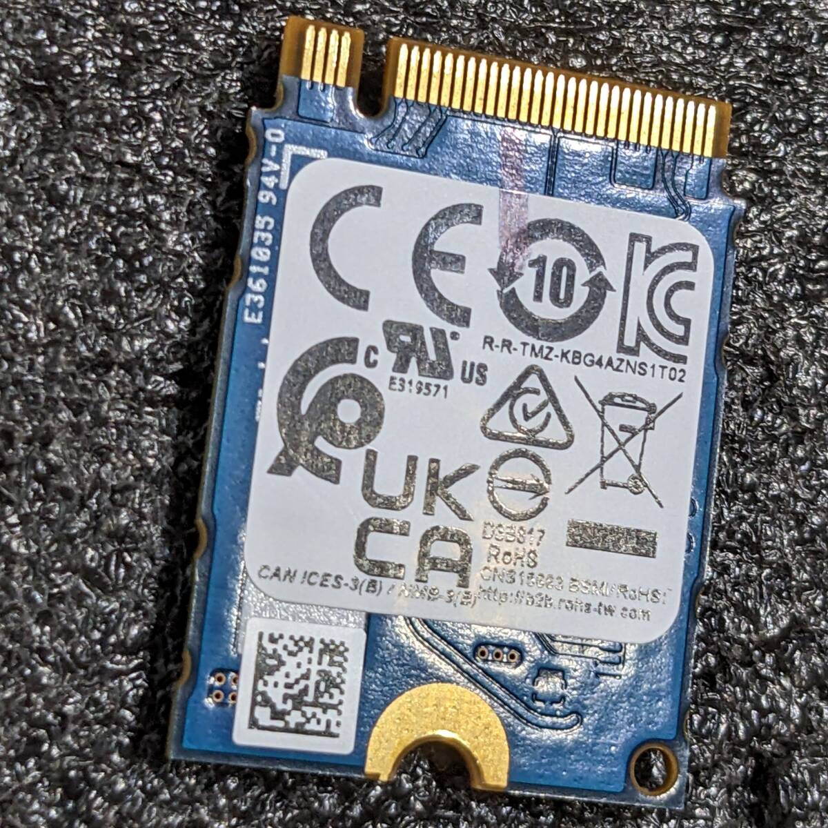 KIOXIA 256GB SSD KBG40ZNS256G [M 2 2230 NVMe PCIe3 0x4 健康 KIOXIA 256GB SSD KBG40ZNS256G [M 2 2230 NVMe PCIe3 0x4 健康
