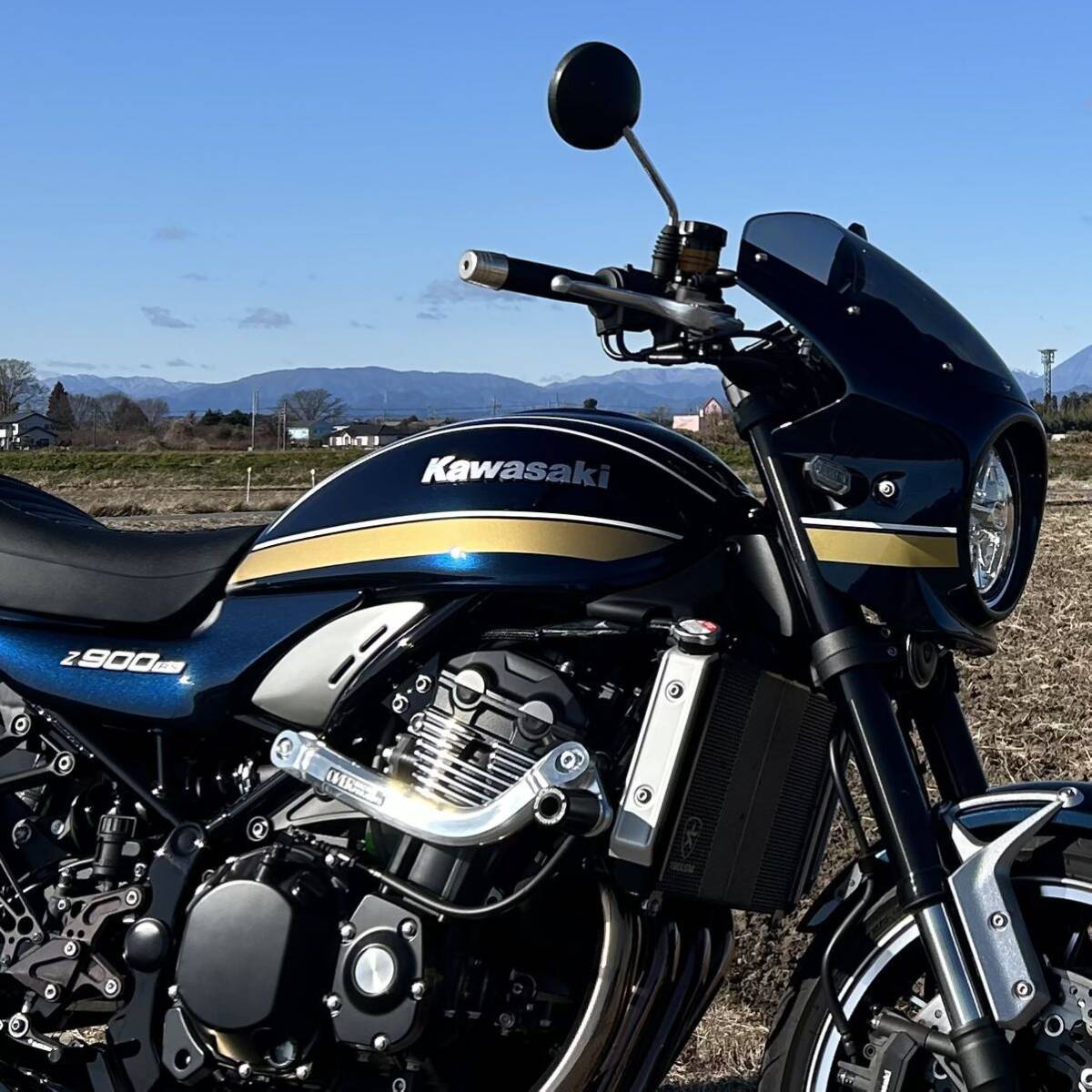 Yahoo!オークション - CHIC DESIGN Z900RS用 ビキニカウル 青玉虫 Yahoo!オークション - CHIC DESIGN Z900RS用 ビキニカウル 青玉虫